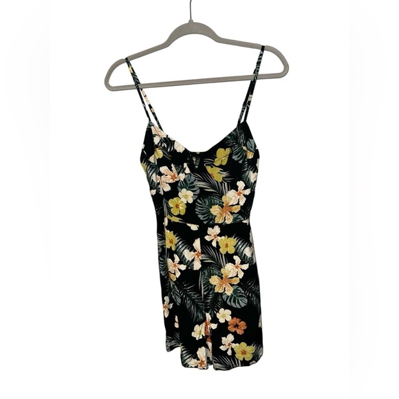 Wild Fable Tropical Floral Romper Size Small - Picture 1 of 5